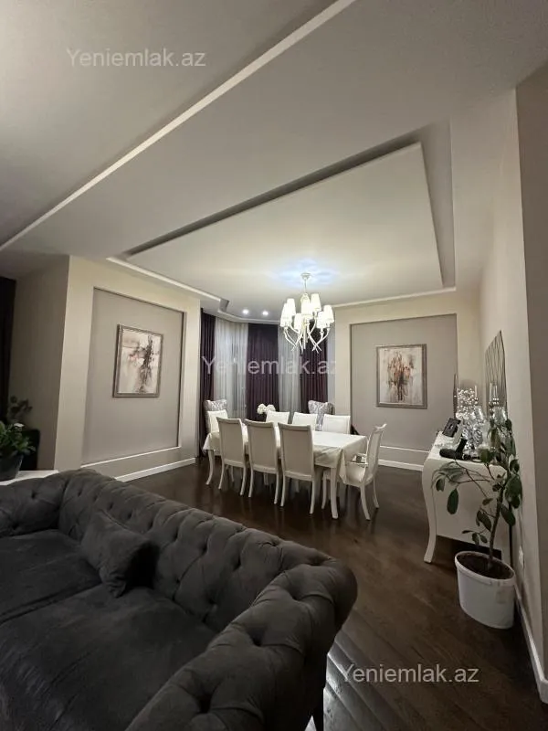 Satılır 4 otaqlı yeni tikili 200 m²