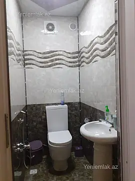 Satılır 4 otaqlı köhnə tikili 95 m²