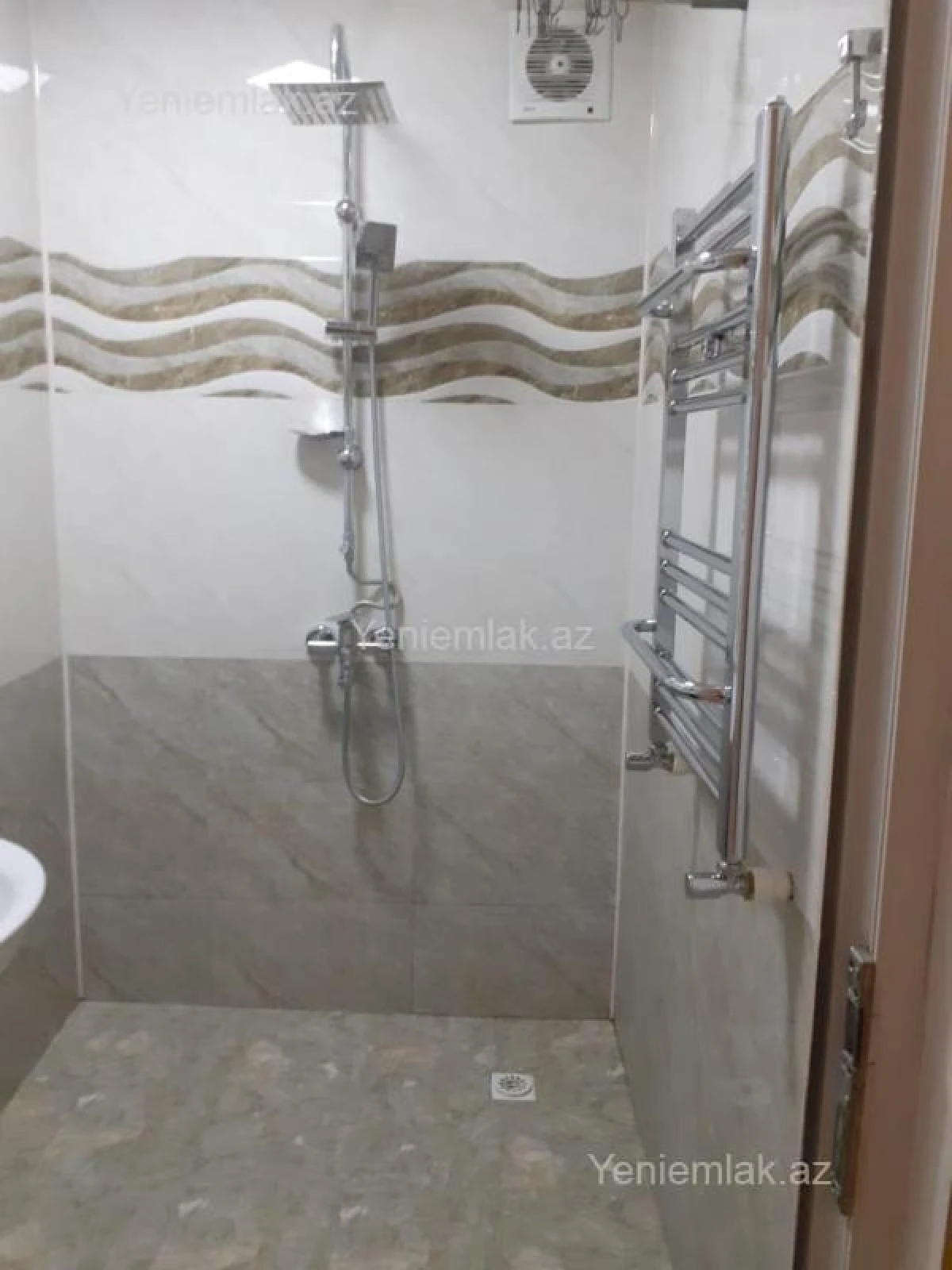 Satılır 4 otaqlı köhnə tikili 95 m²