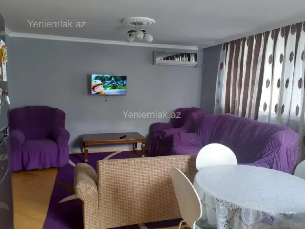 Satılır 4 otaqlı köhnə tikili 95 m²