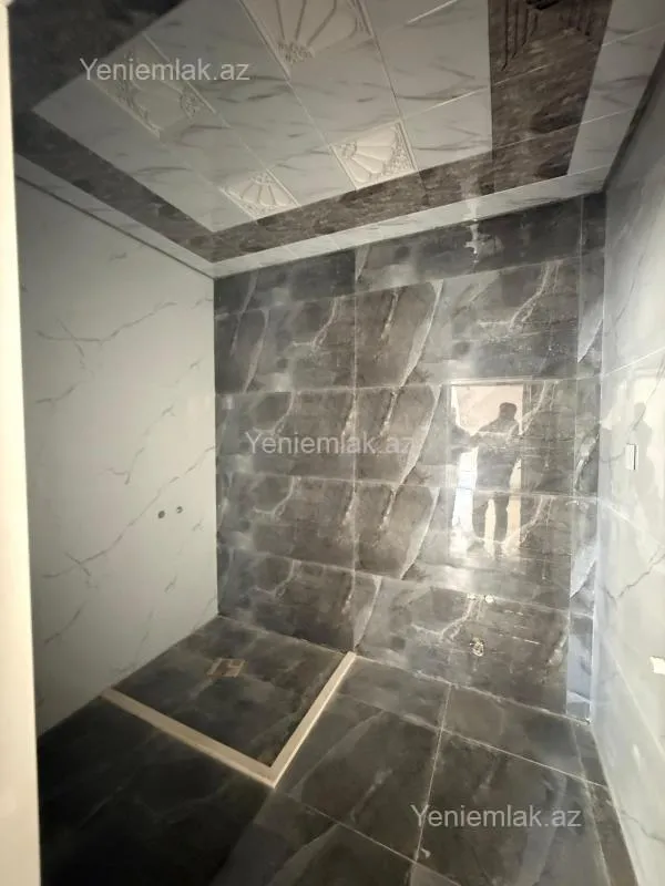 Satılır 5 otaqlı həyət evi 210 m²