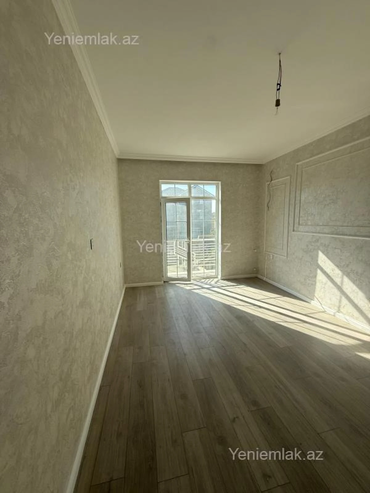 Satılır 5 otaqlı həyət evi 210 m²