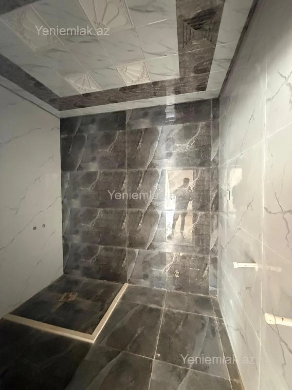 Satılır 5 otaqlı həyət evi 210 m²