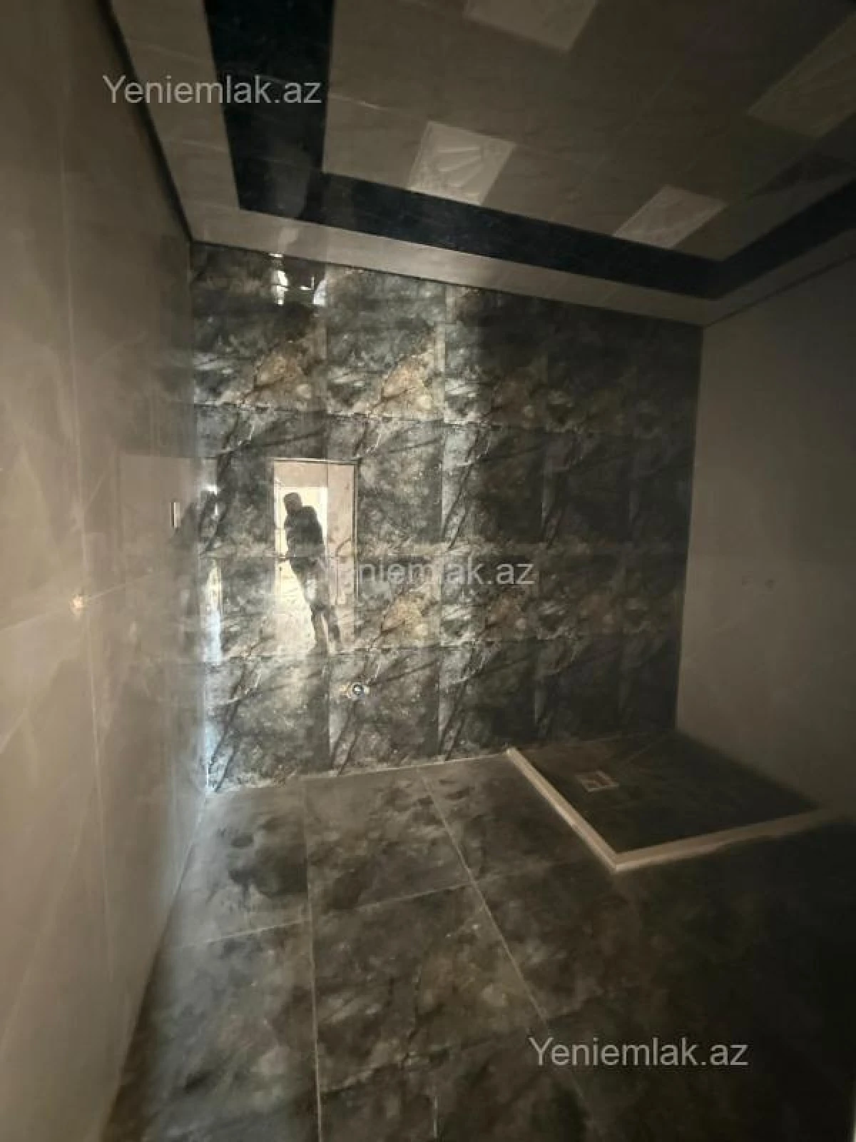 Satılır 5 otaqlı həyət evi 210 m²