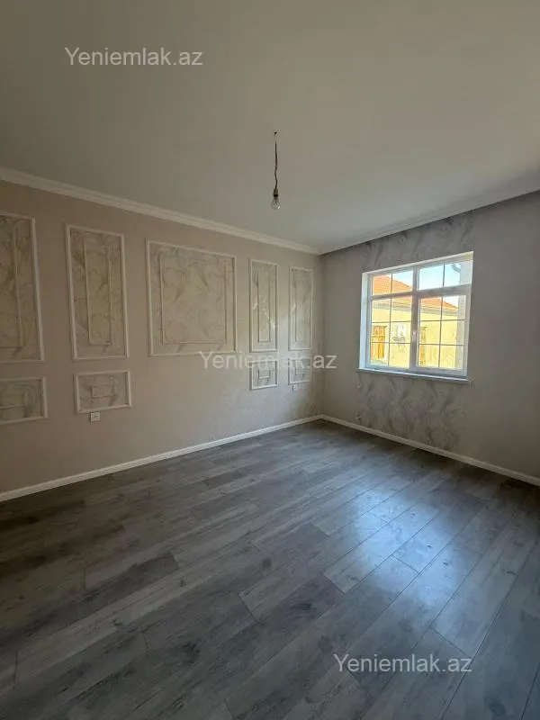 Satılır 5 otaqlı həyət evi 210 m²