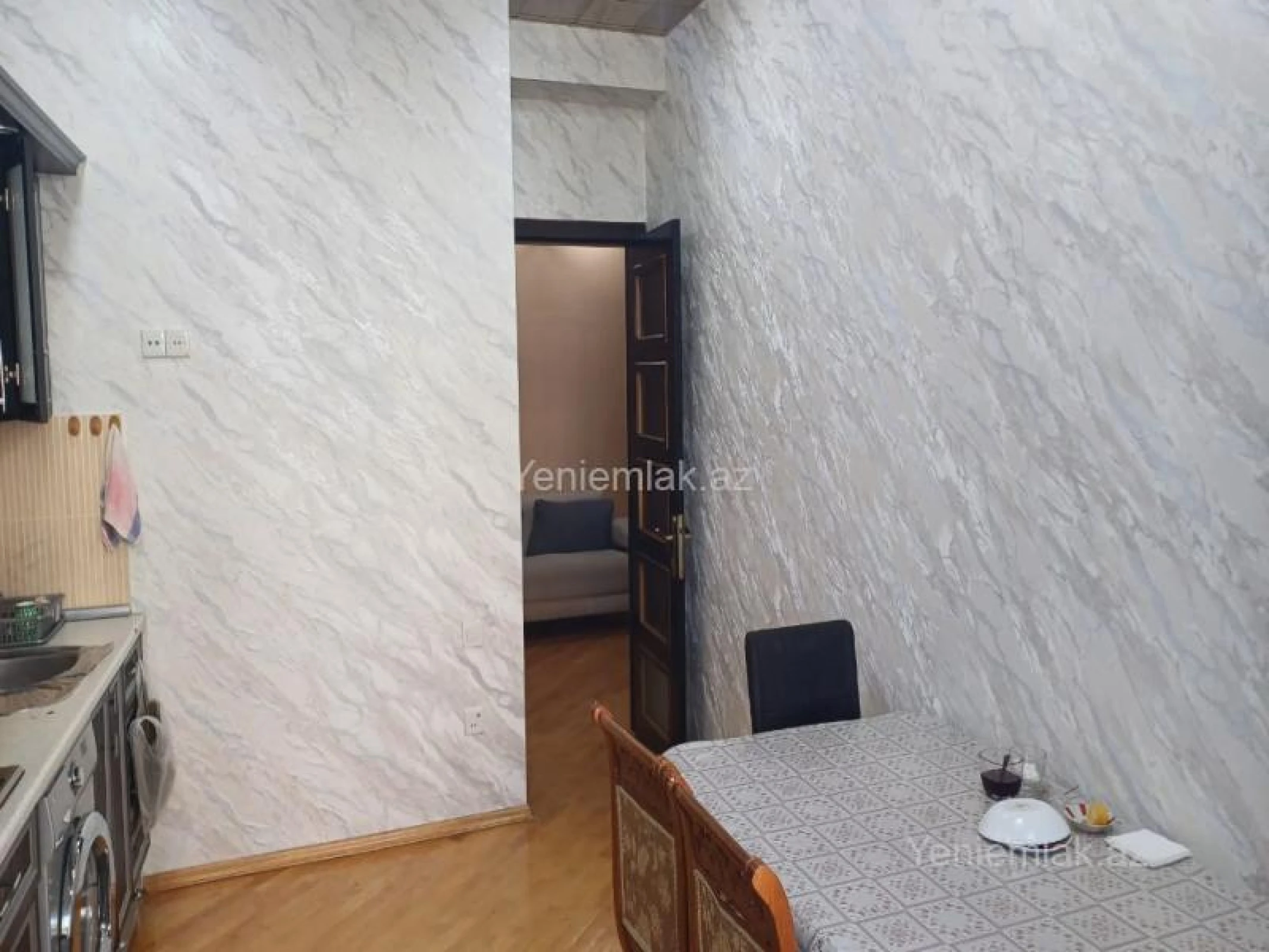 Satılır 3 otaqlı yeni tikili 125 m²
