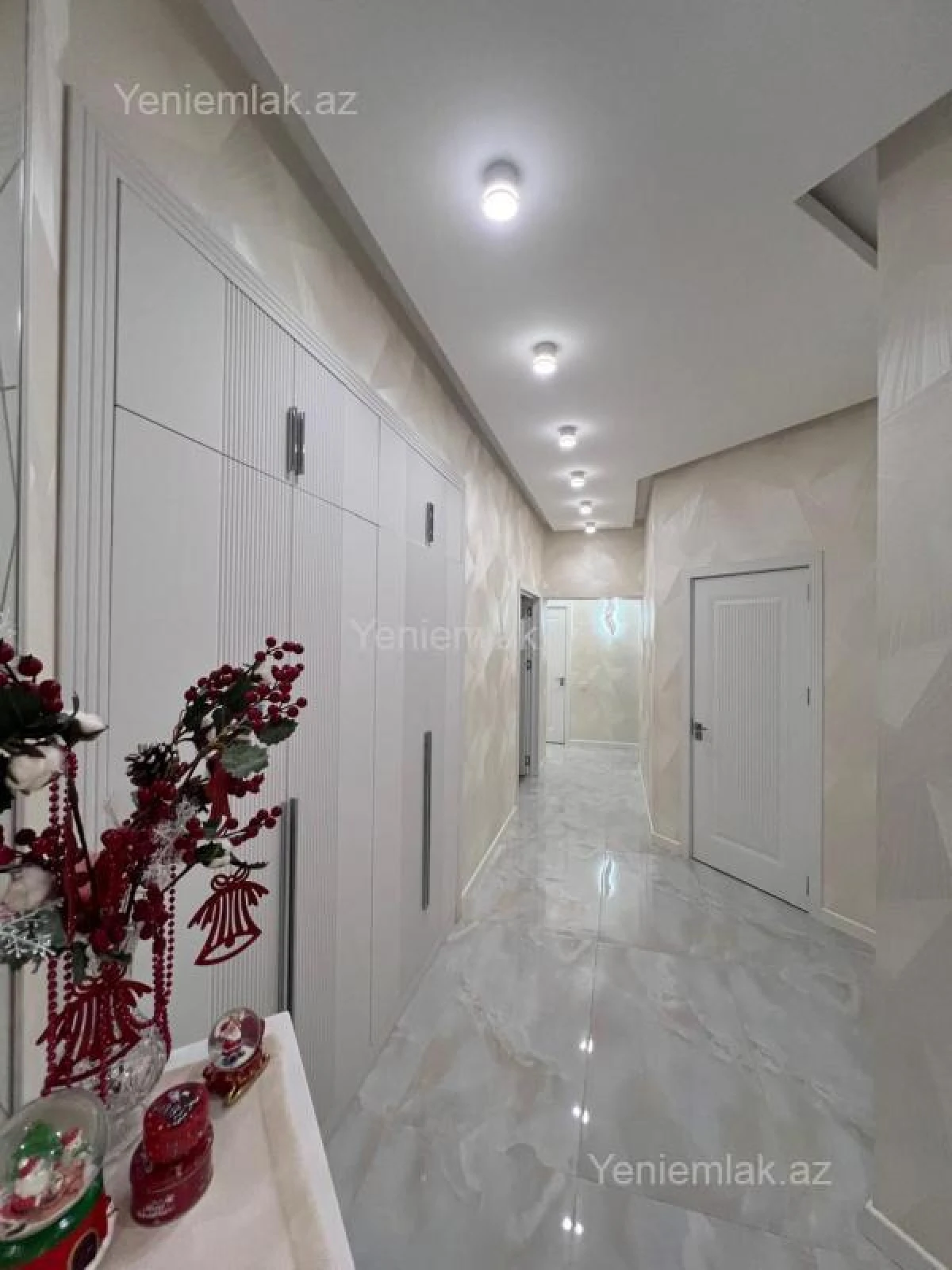 Satılır 3 otaqlı yeni tikili 107 m²