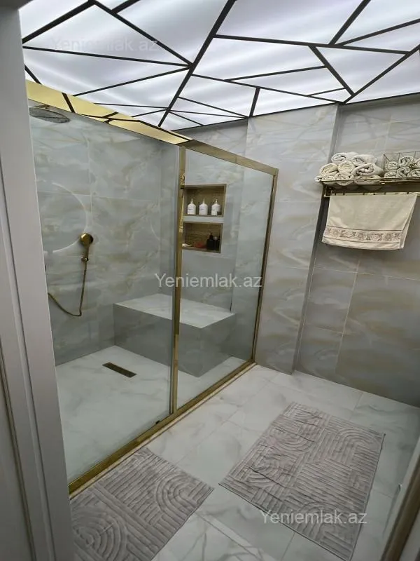 Satılır 3 otaqlı yeni tikili 107 m²