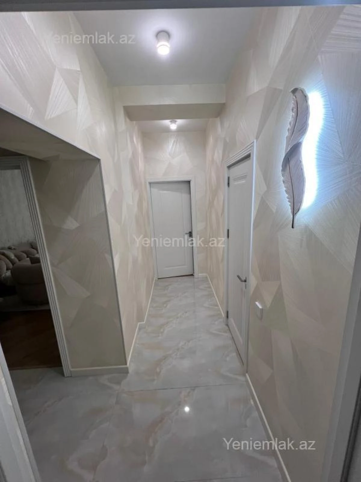 Satılır 3 otaqlı yeni tikili 107 m²