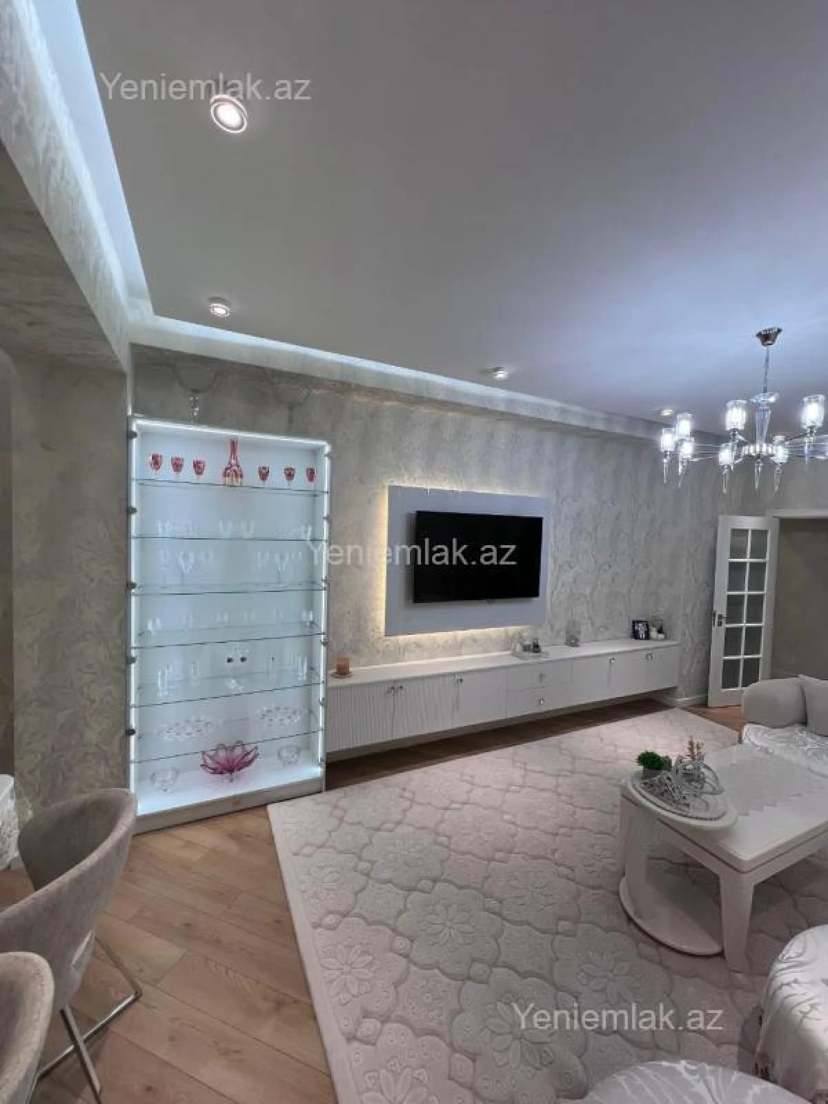 Satılır 3 otaqlı yeni tikili 107 m²
