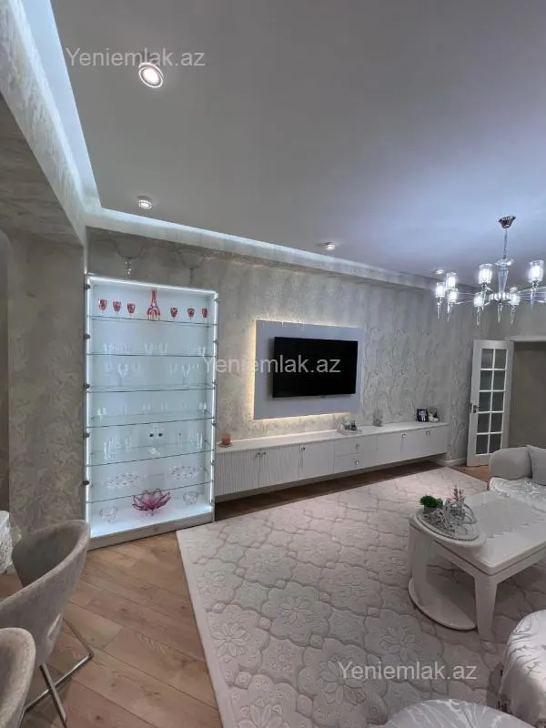 Satılır 3 otaqlı yeni tikili 107 m²