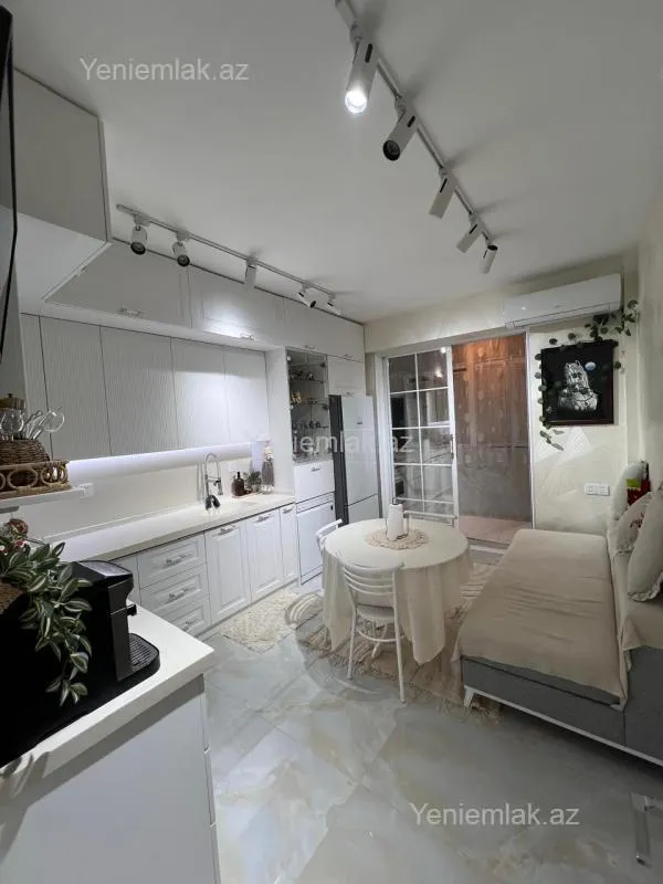 Satılır 3 otaqlı yeni tikili 107 m²