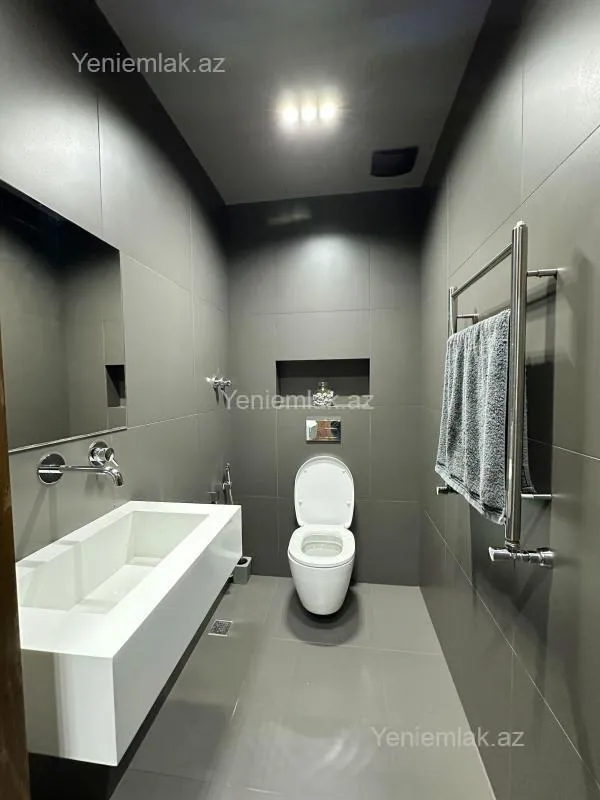 Satılır 4 otaqlı yeni tikili 150 m²