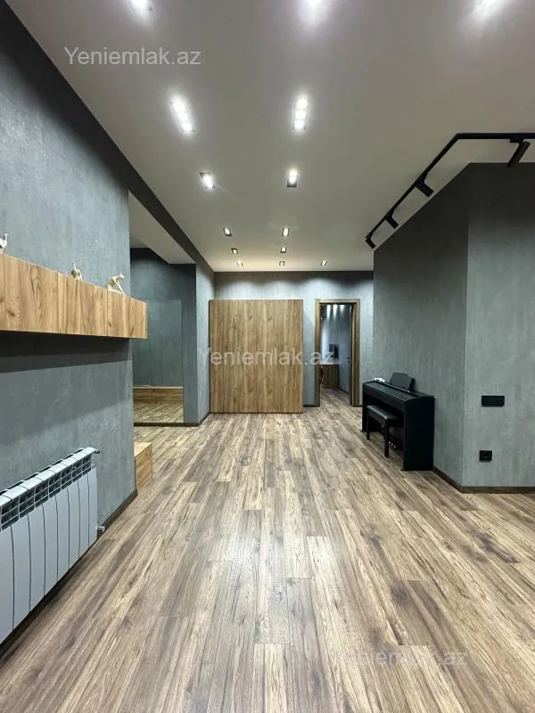 Satılır 4 otaqlı yeni tikili 150 m²