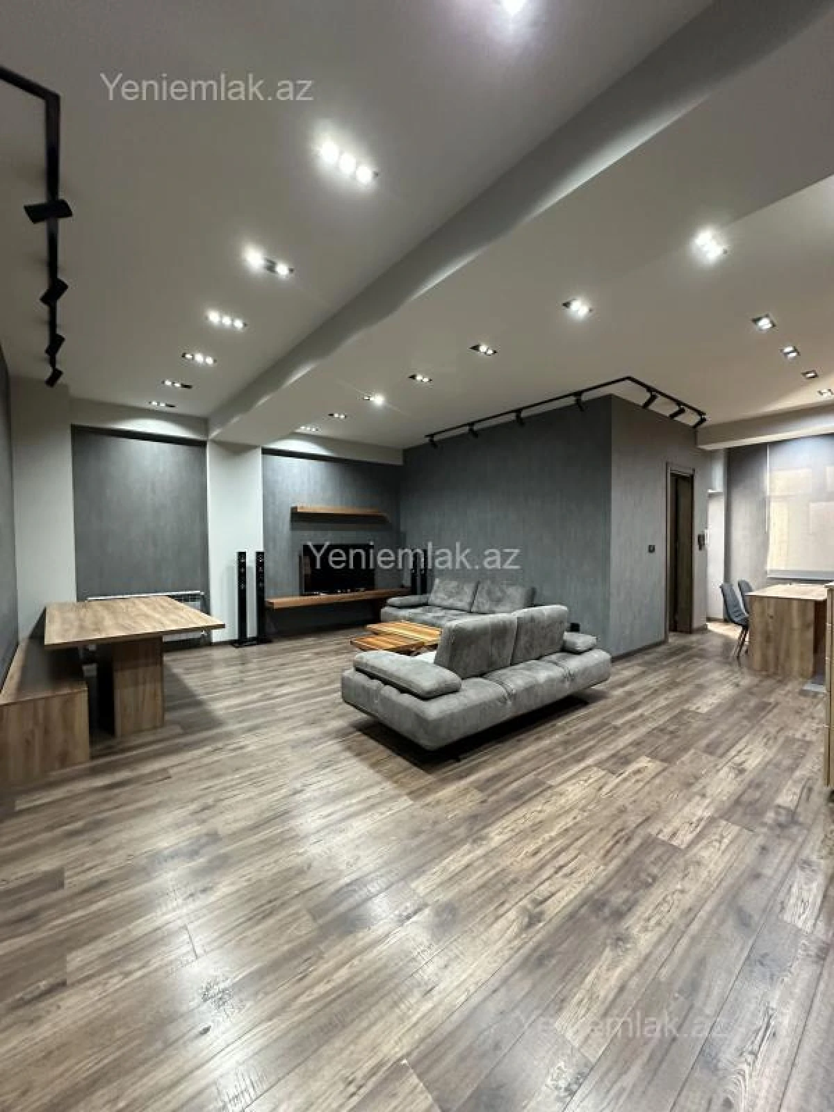 Satılır 4 otaqlı yeni tikili 150 m²