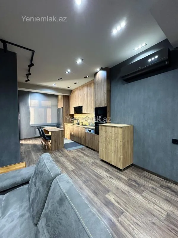 Satılır 4 otaqlı yeni tikili 150 m²