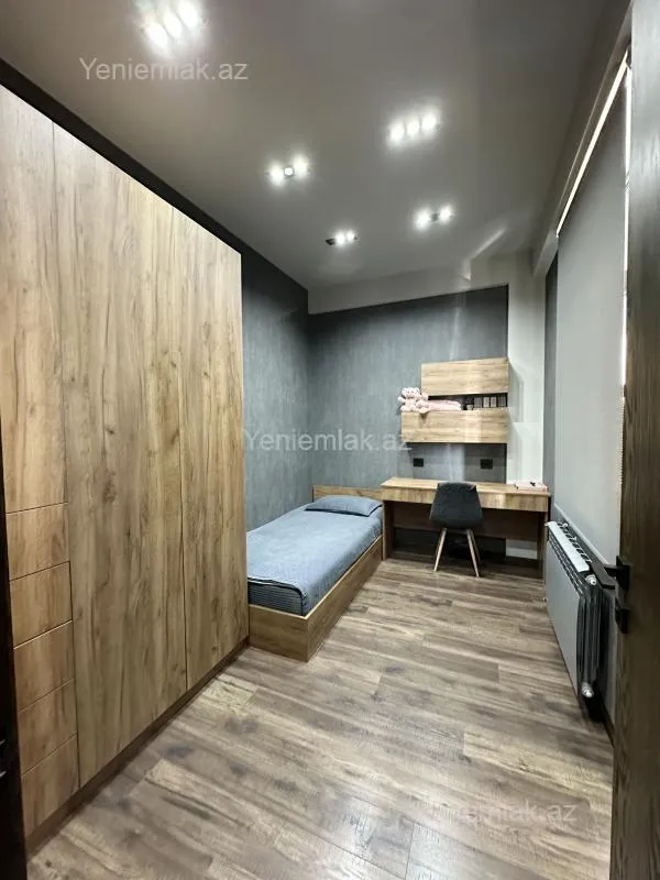 Satılır 4 otaqlı yeni tikili 150 m²