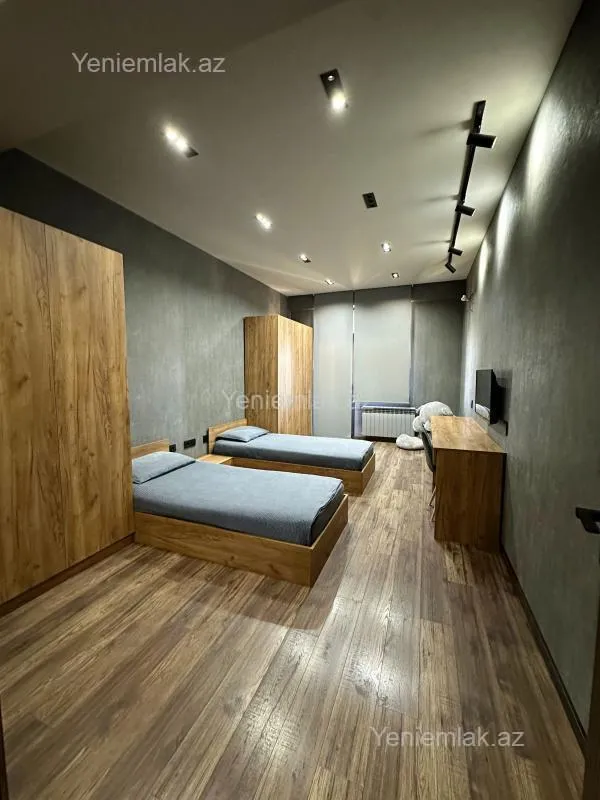 Satılır 4 otaqlı yeni tikili 150 m²