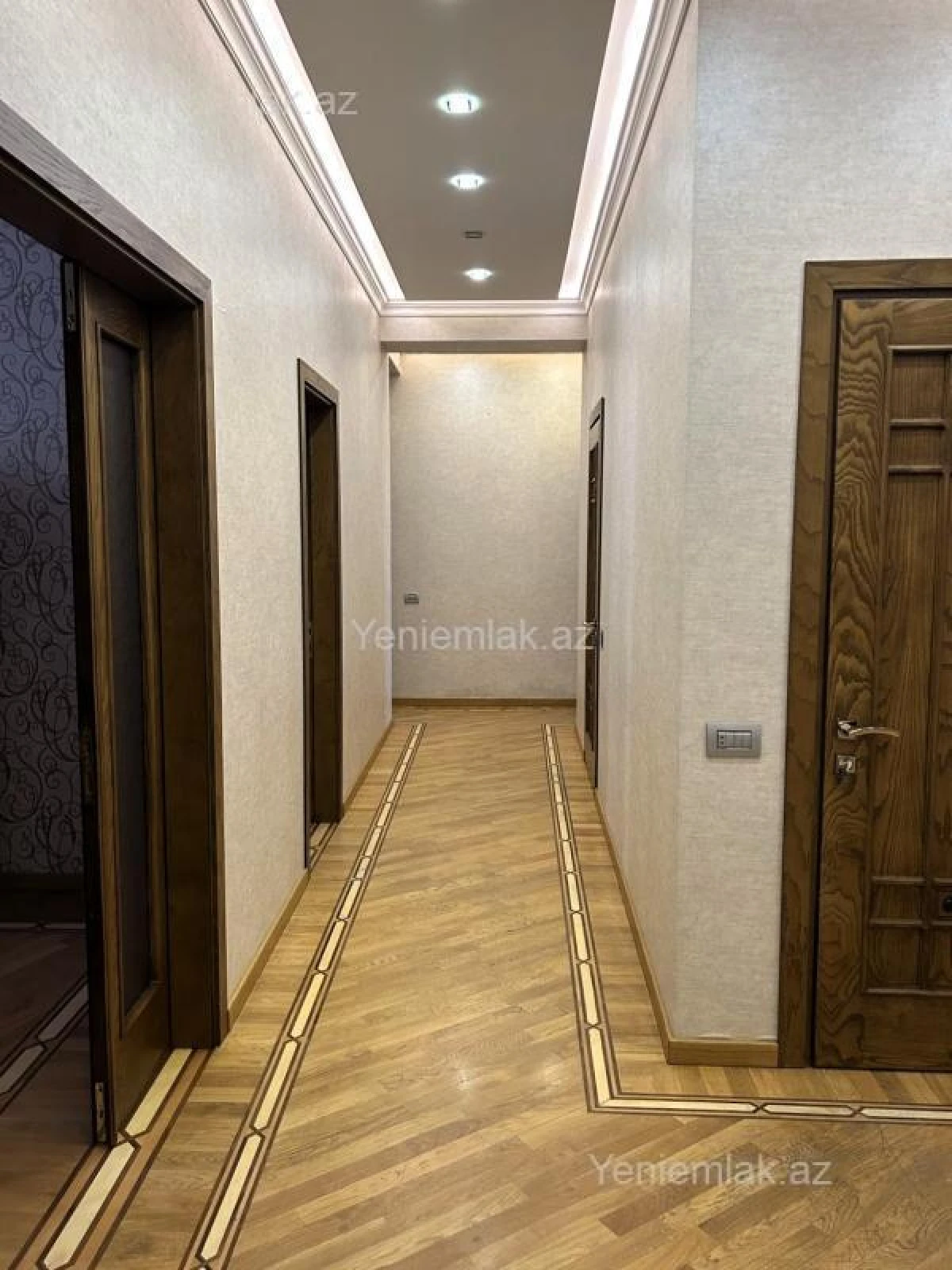 Satılır 3 otaqlı yeni tikili 138 m²