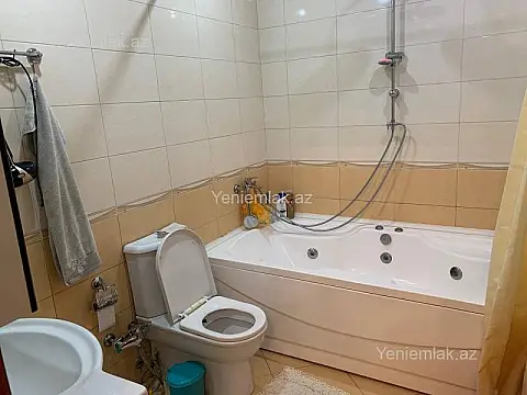 Satılır 3 otaqlı yeni tikili 120 m²