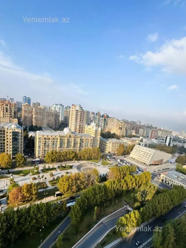 Satılır 3 otaqlı yeni tikili 150 m²