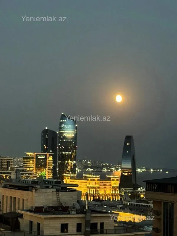 Satılır 3 otaqlı yeni tikili 150 m²