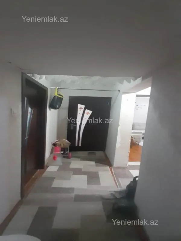 Satılır 3 otaqlı köhnə tikili 68 m²
