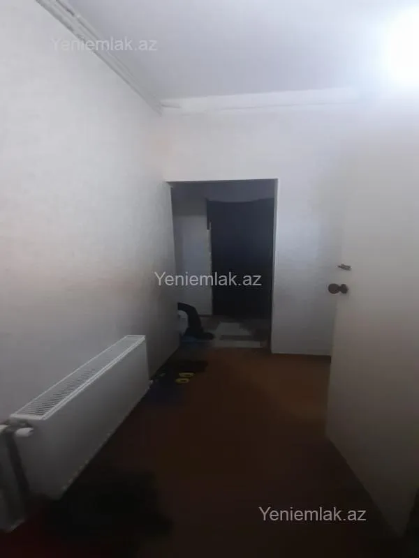 Satılır 3 otaqlı köhnə tikili 68 m²