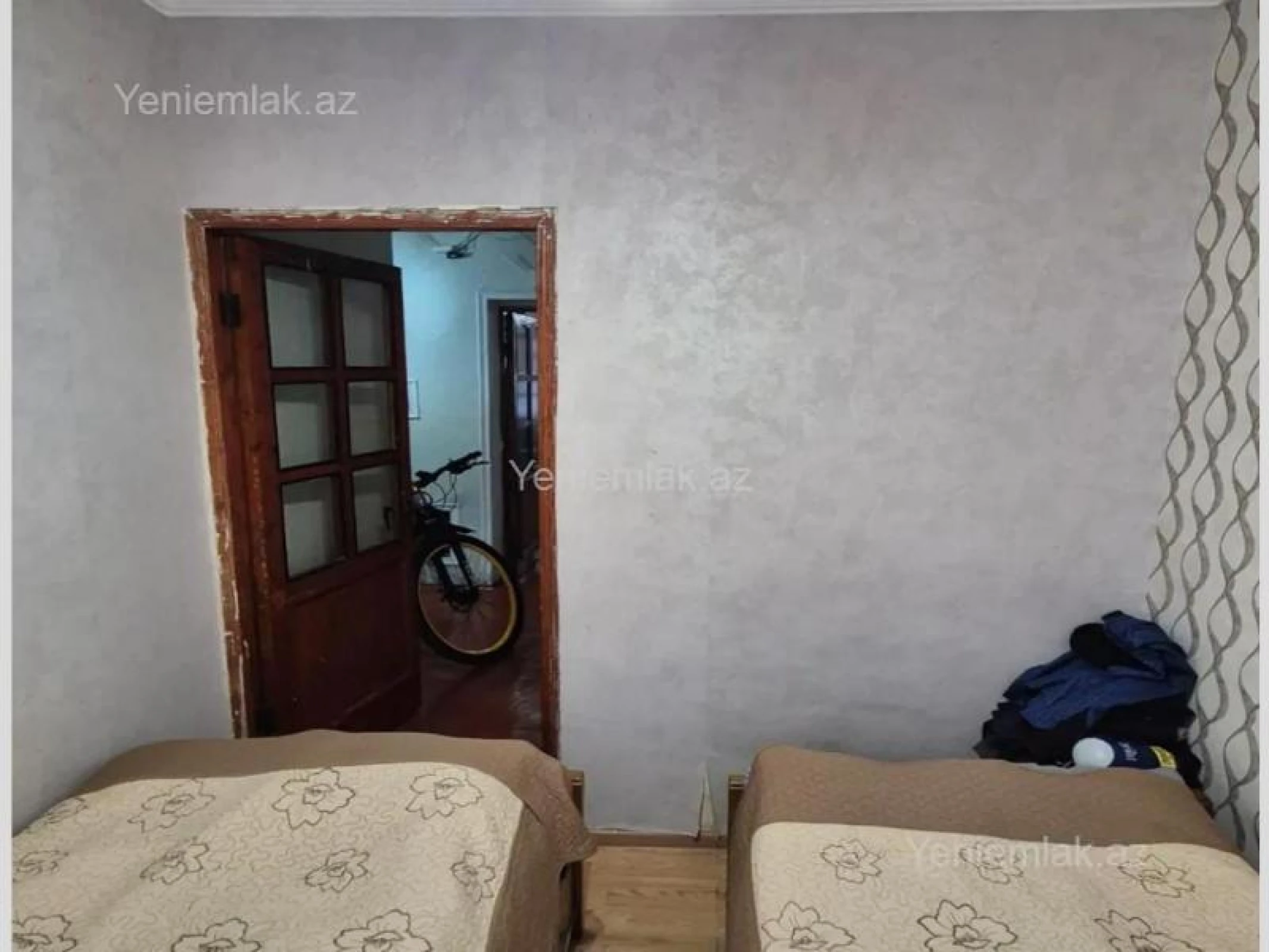 Satılır 2 otaqlı köhnə tikili 52 m²