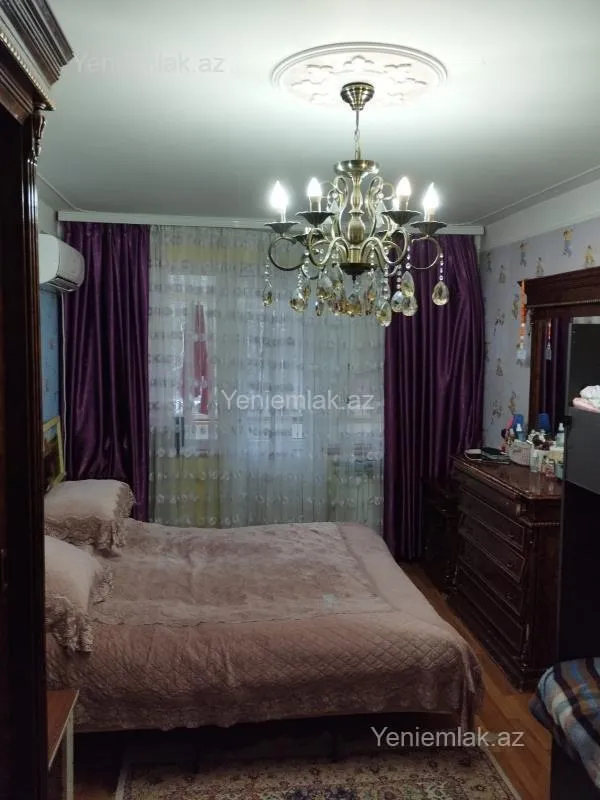 Satılır 3 otaqlı köhnə tikili 70 m²