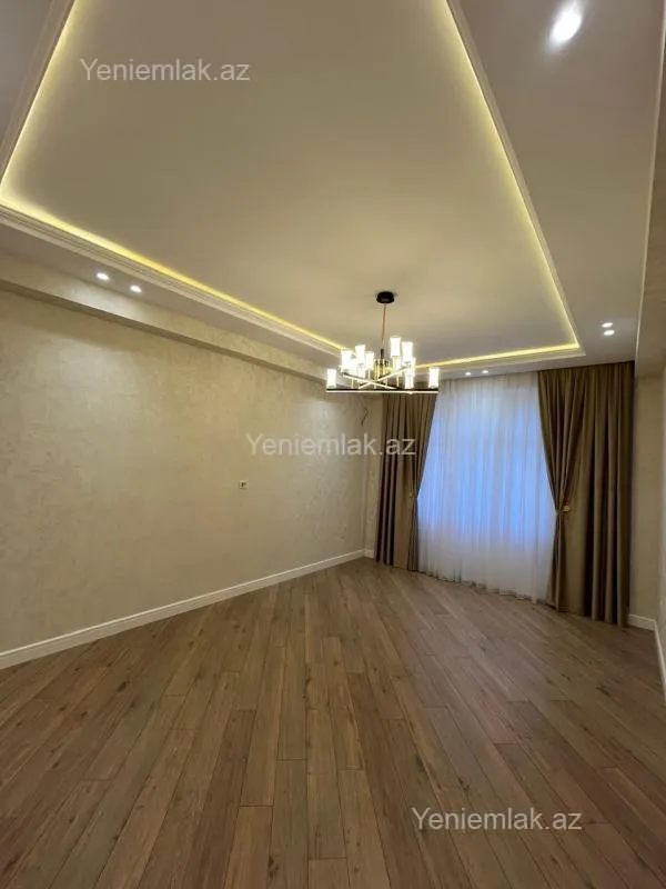 Satılır 2 otaqlı yeni tikili 72 m²