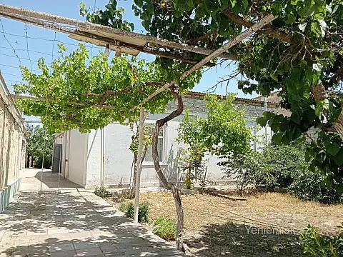 Satılır 4 otaqlı həyət evi 92 m²