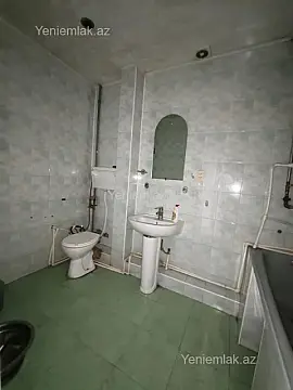 Satılır 2 otaqlı köhnə tikili 58 m²