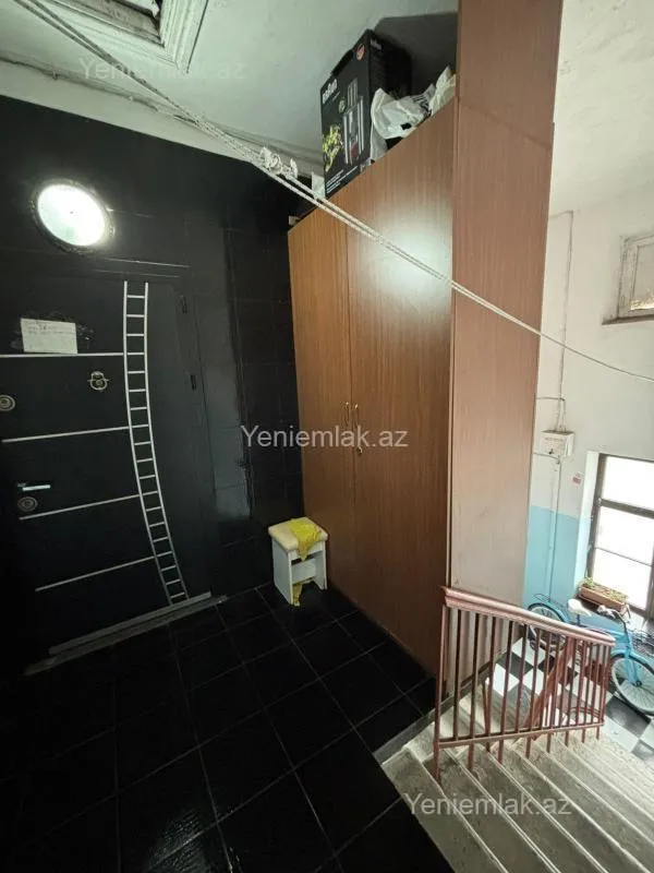 Satılır 2 otaqlı köhnə tikili 50 m²