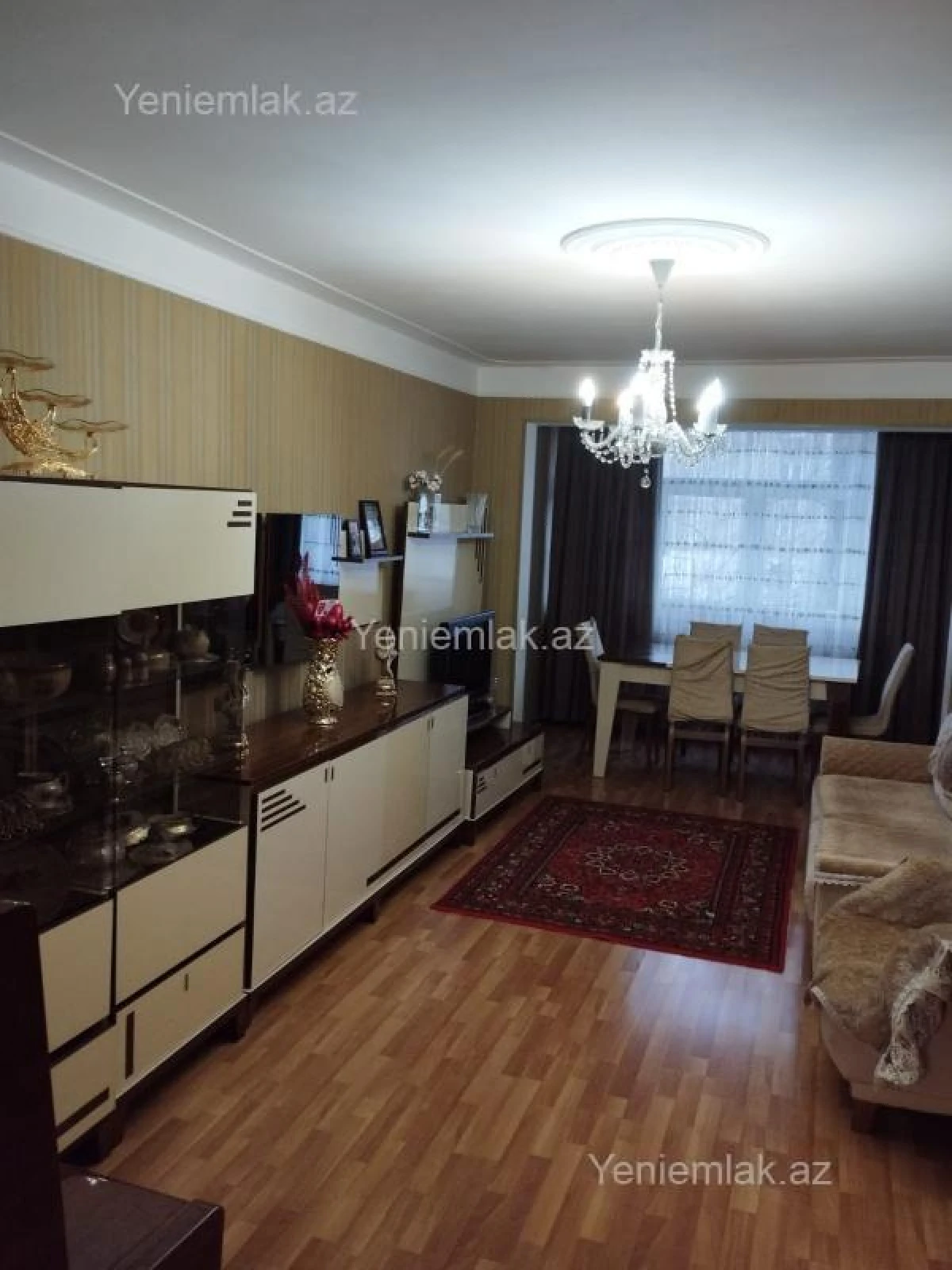 Satılır 4 otaqlı köhnə tikili 90 m²