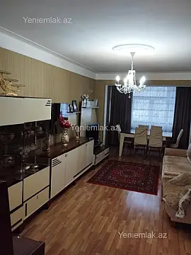 Satılır 4 otaqlı köhnə tikili 90 m²