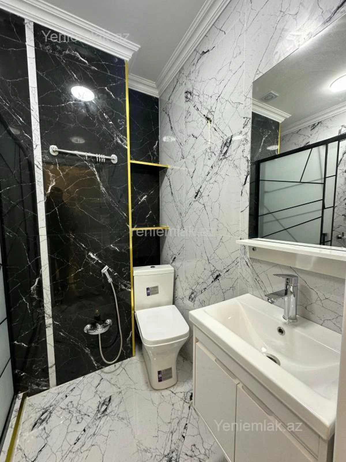 Satılır 3 otaqlı yeni tikili 75 m²