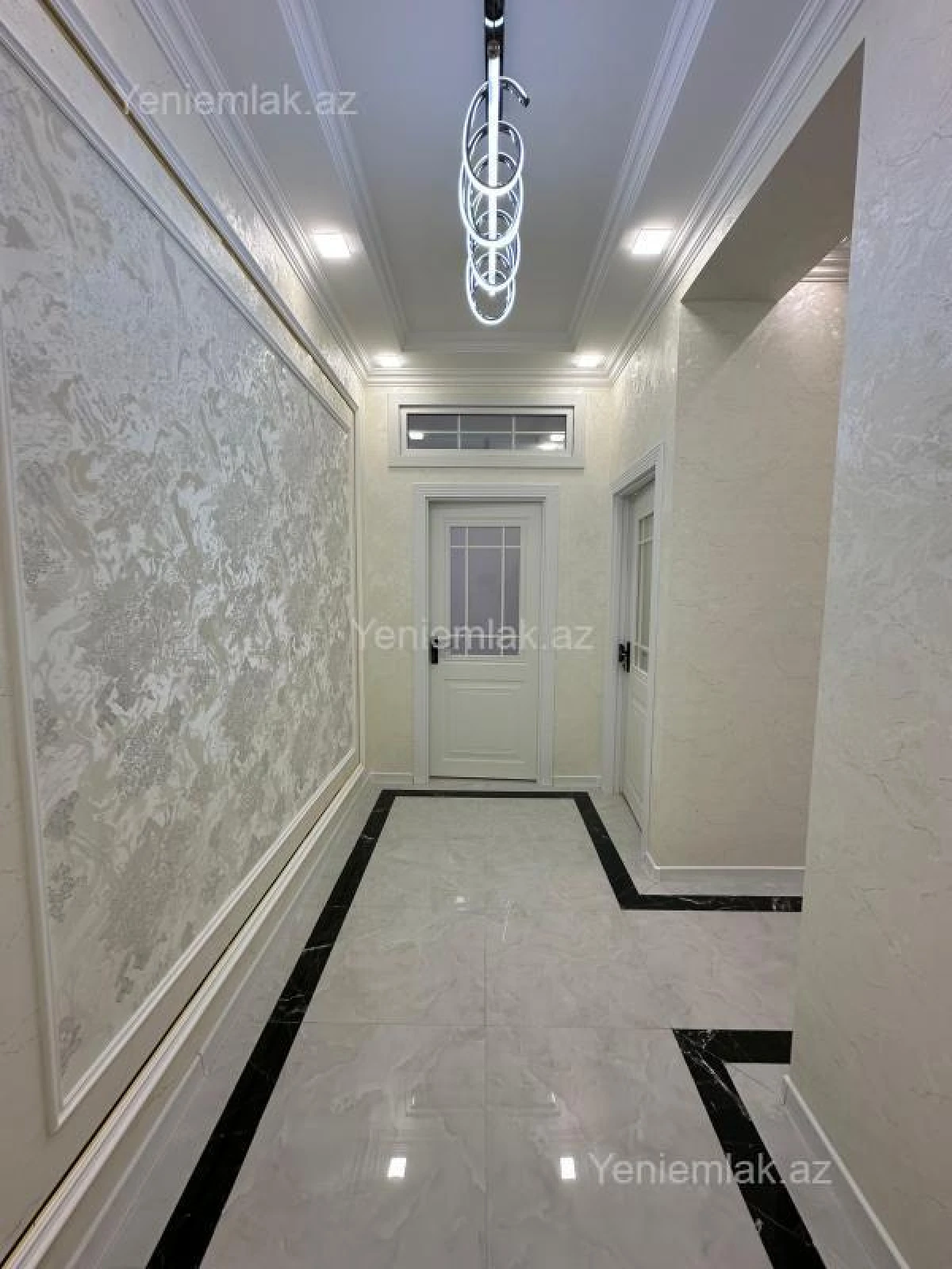 Satılır 3 otaqlı yeni tikili 75 m²