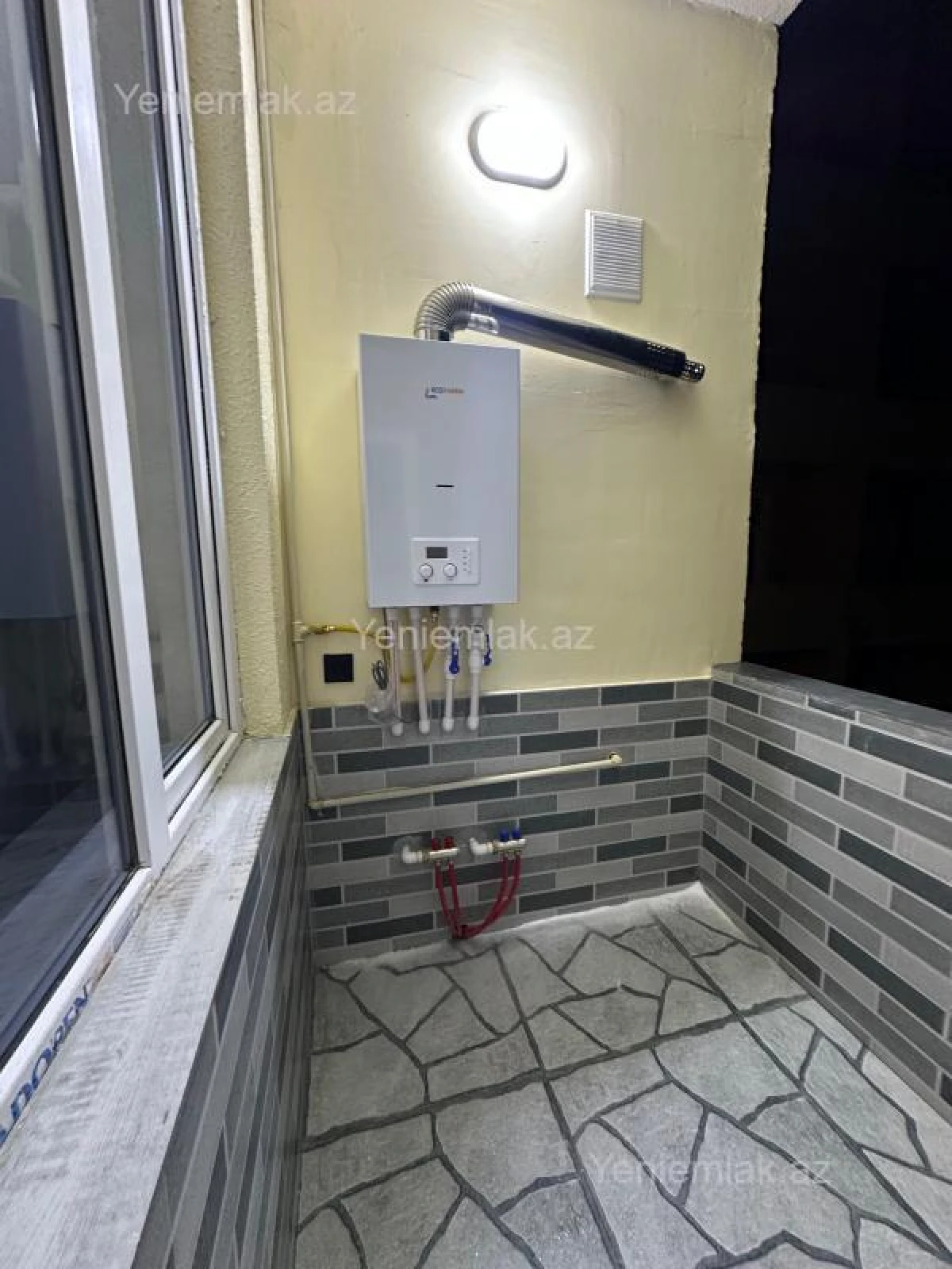 Satılır 3 otaqlı yeni tikili 75 m²