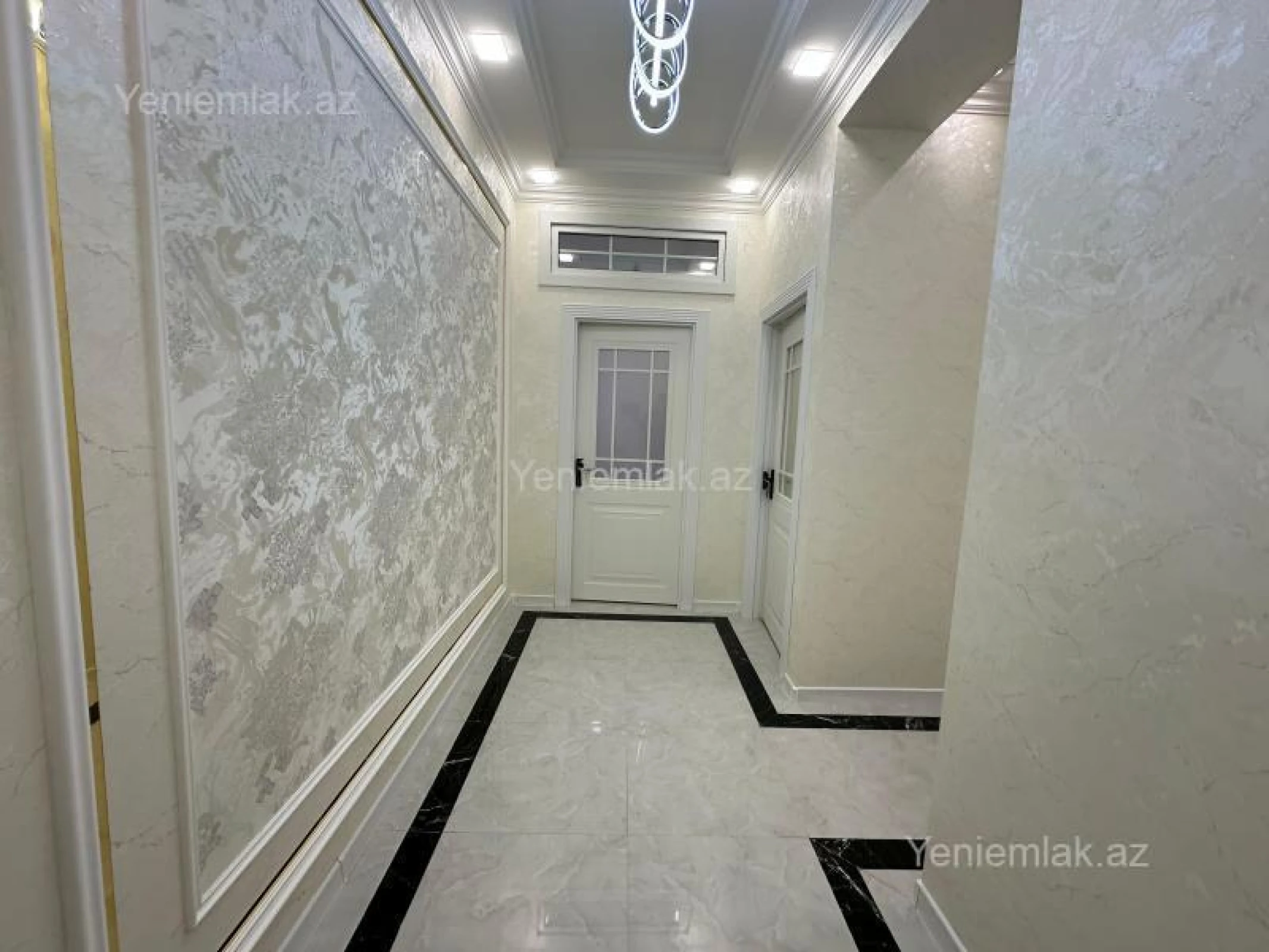 Satılır 3 otaqlı yeni tikili 75 m²