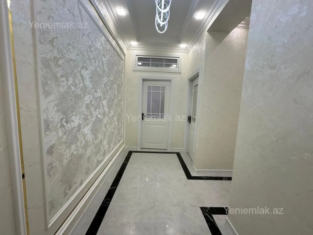Satılır 3 otaqlı yeni tikili 75 m²