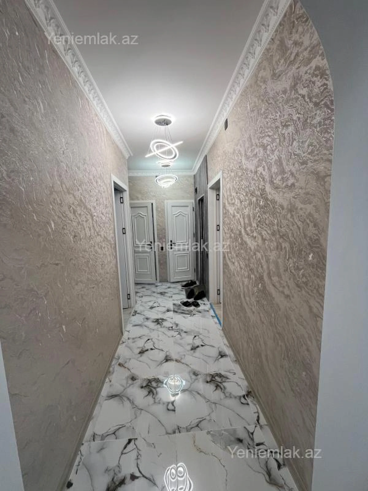 Satılır 2 otaqlı köhnə tikili 60 m²