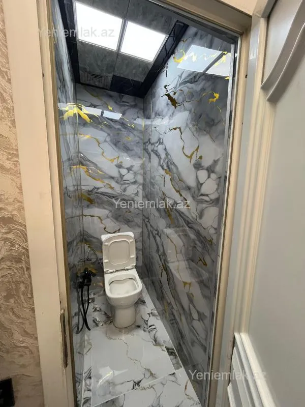 Satılır 2 otaqlı köhnə tikili 60 m²