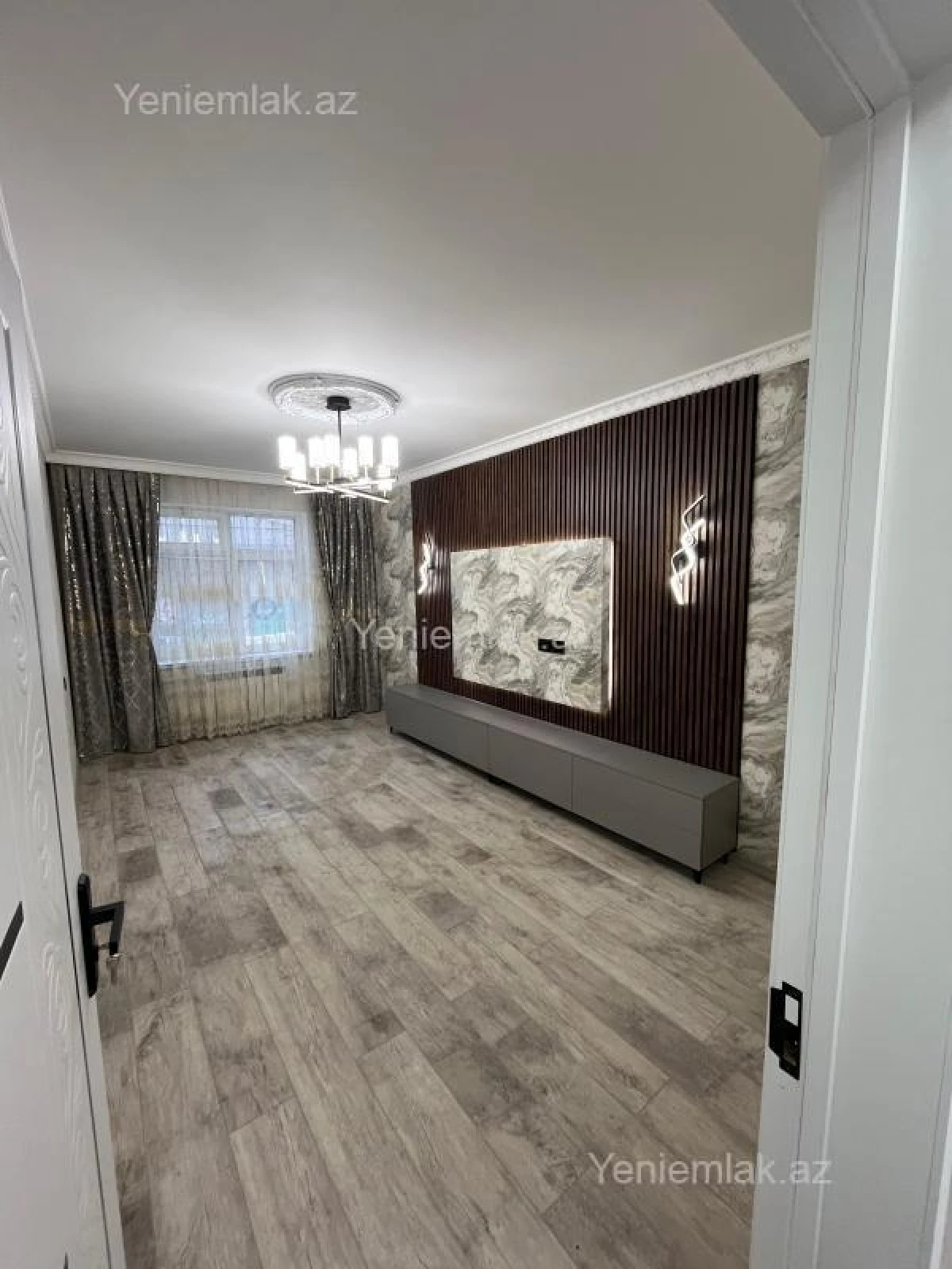 Satılır 2 otaqlı köhnə tikili 60 m²