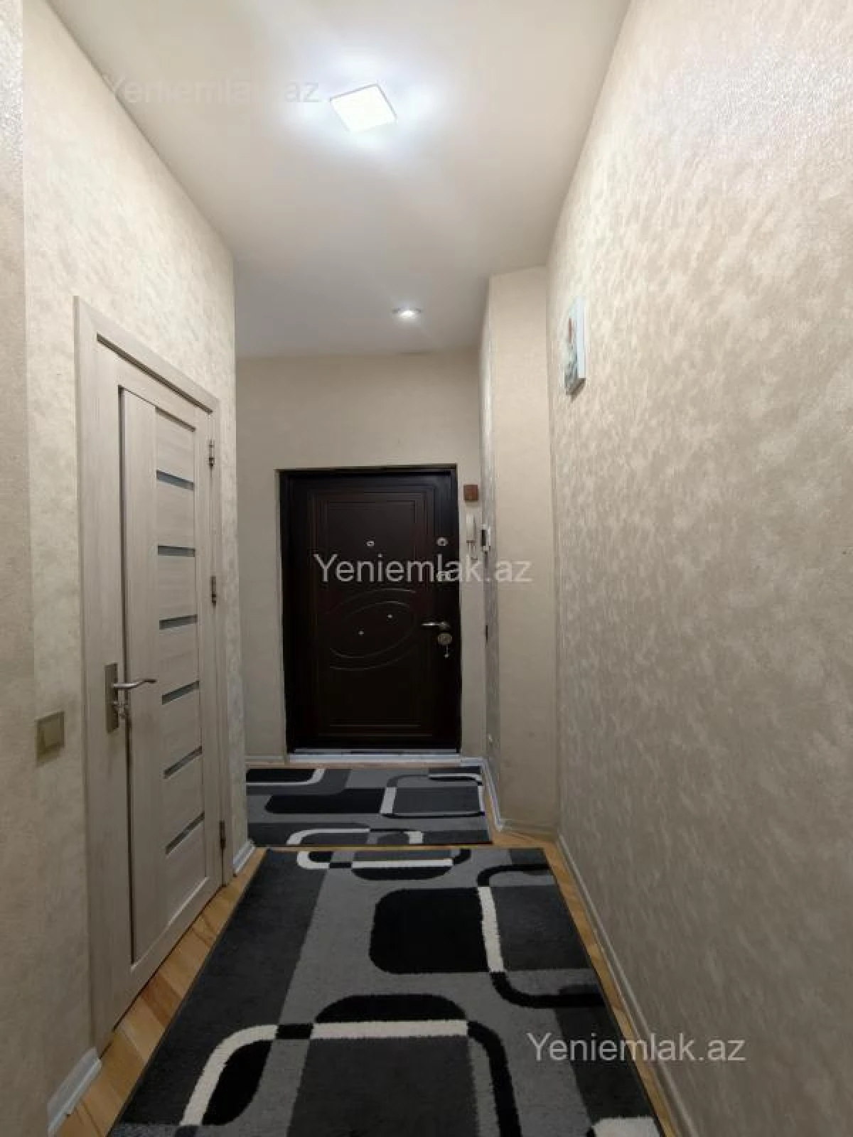 Satılır 2 otaqlı yeni tikili 60 m²