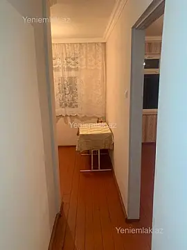 Satılır 1 otaqlı köhnə tikili 32 m²