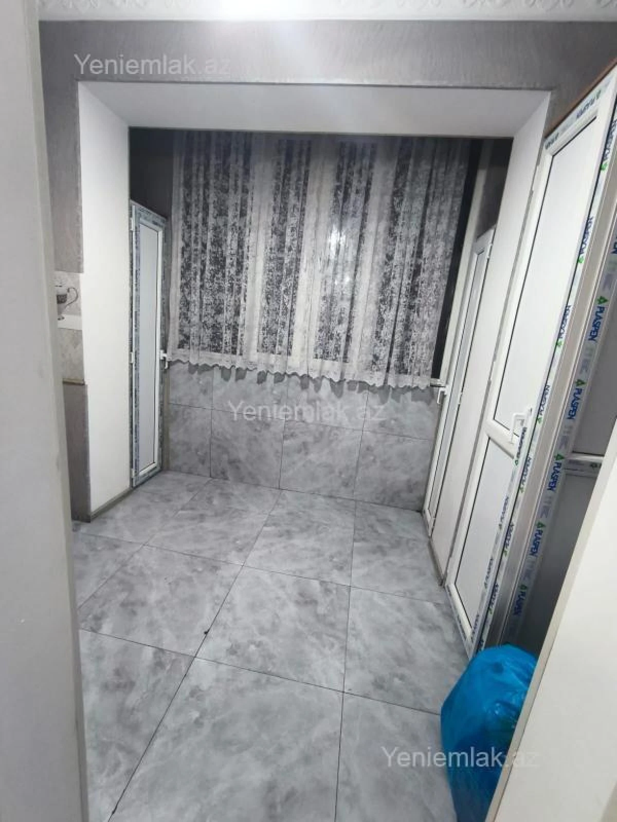 Satılır 3 otaqlı köhnə tikili 60 m²