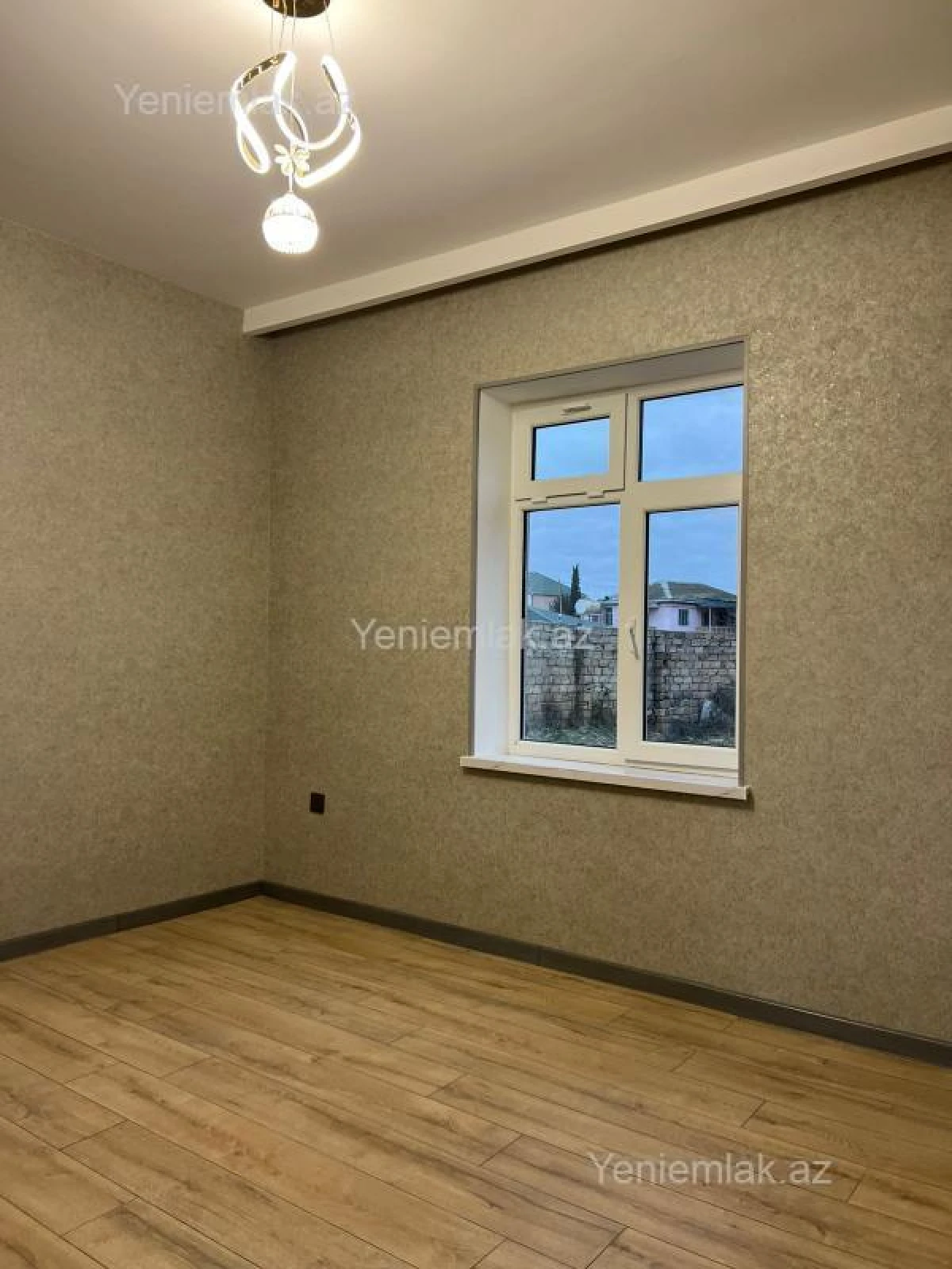 Satılır 4 otaqlı həyət evi 120 m²