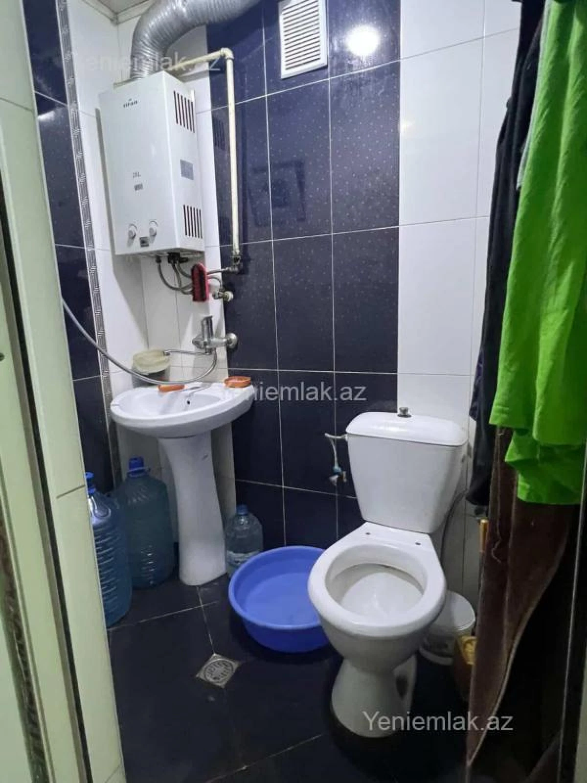 Satılır 3 otaqlı köhnə tikili 54.9 m²