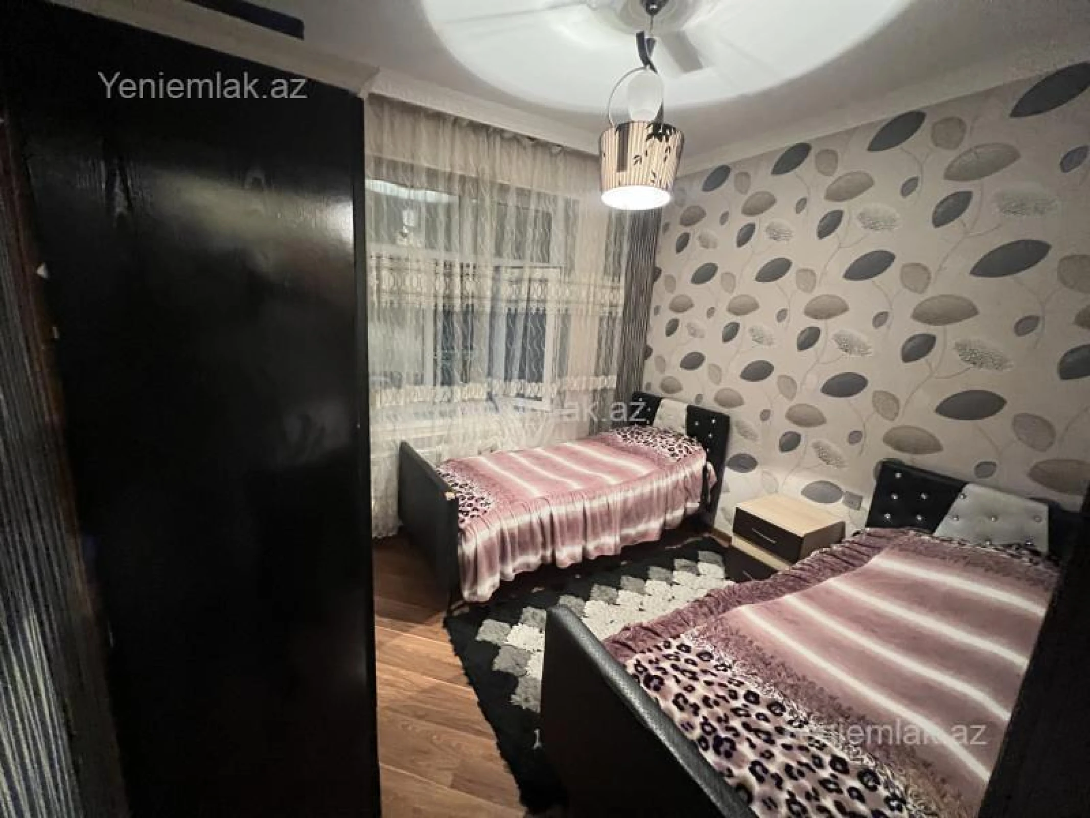 Satılır 4 otaqlı köhnə tikili 100 m²